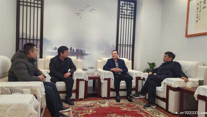 与河南**、固天下防水高层共商建筑修缮行业未来与发展